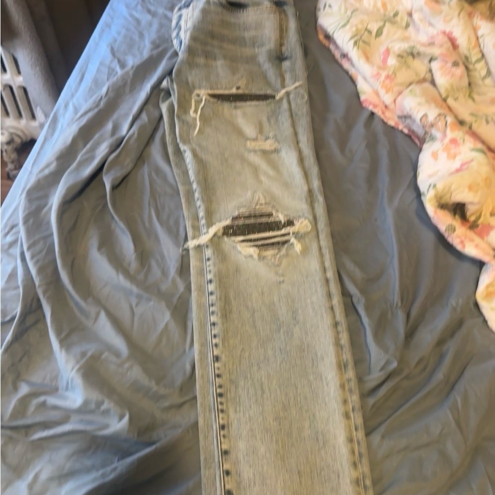 Trendy Ripped Light Blue Jeans